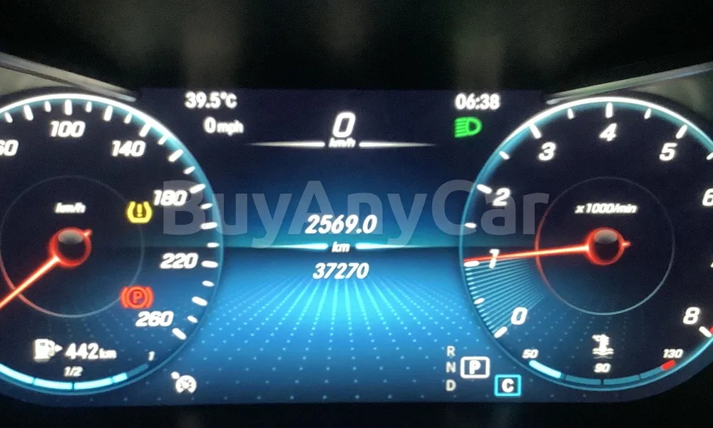 Vehicle photo 6
