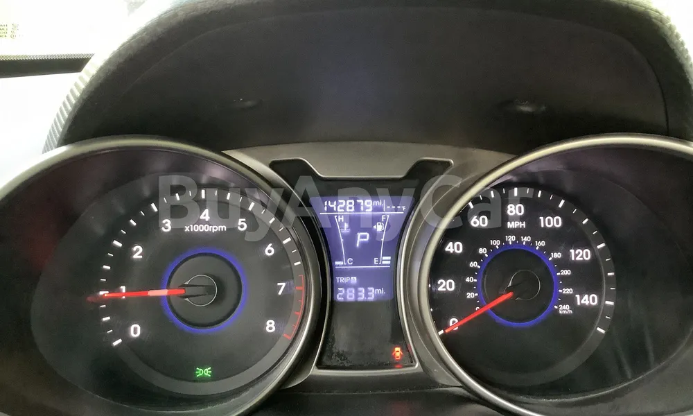 Vehicle photo 7