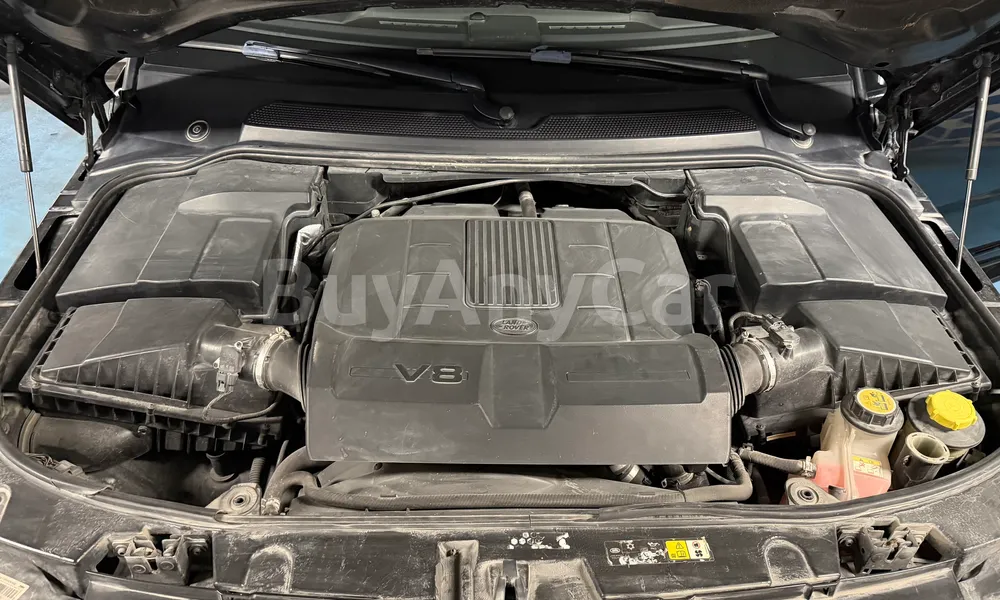Vehicle photo 6
