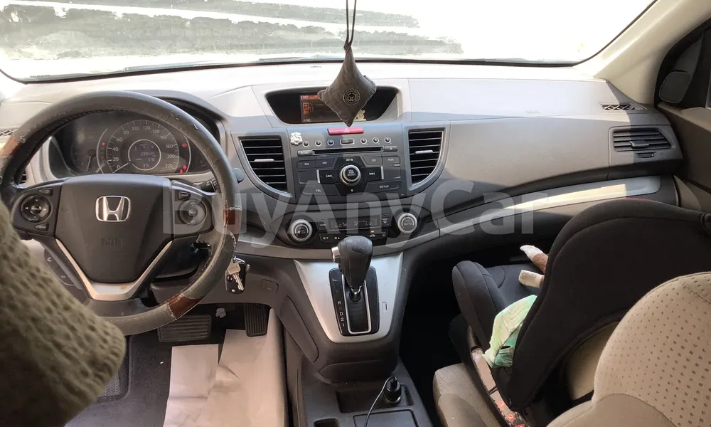 Vehicle photo 8
