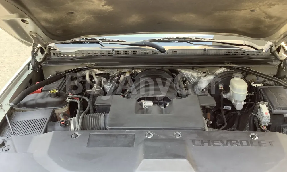 Vehicle photo 6