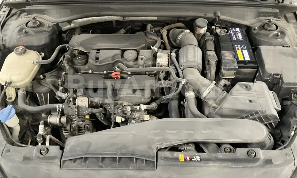 Vehicle photo 6