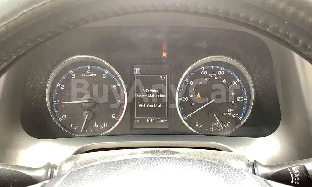 Vehicle photo 6