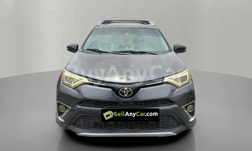 Vehicle photo 1
