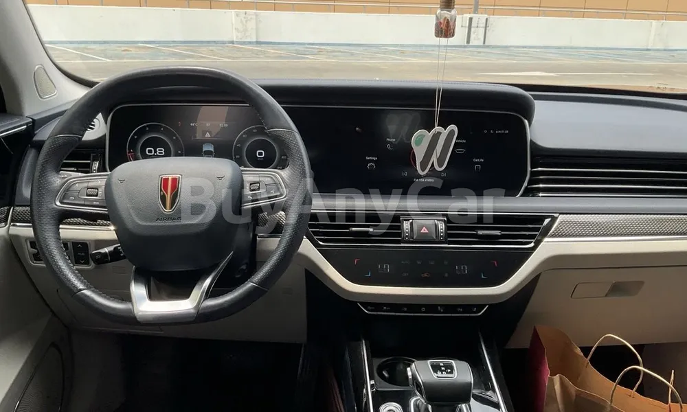 Vehicle photo 8