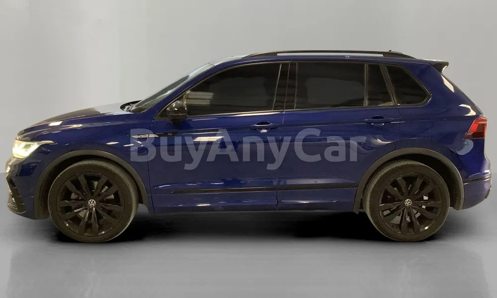 Vehicle photo 4
