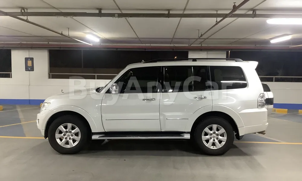 Vehicle photo 3