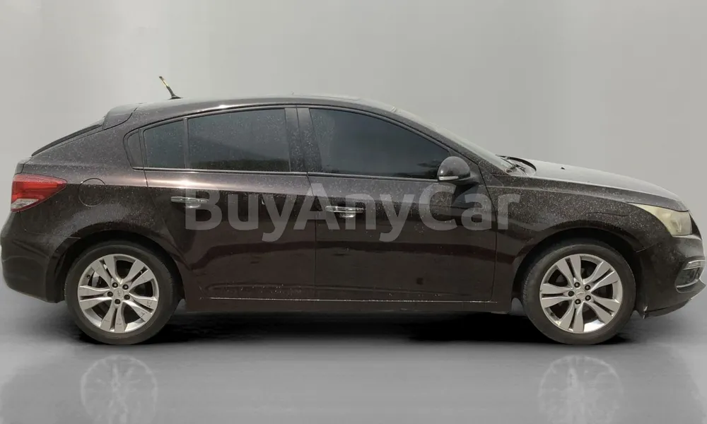 Vehicle photo 4