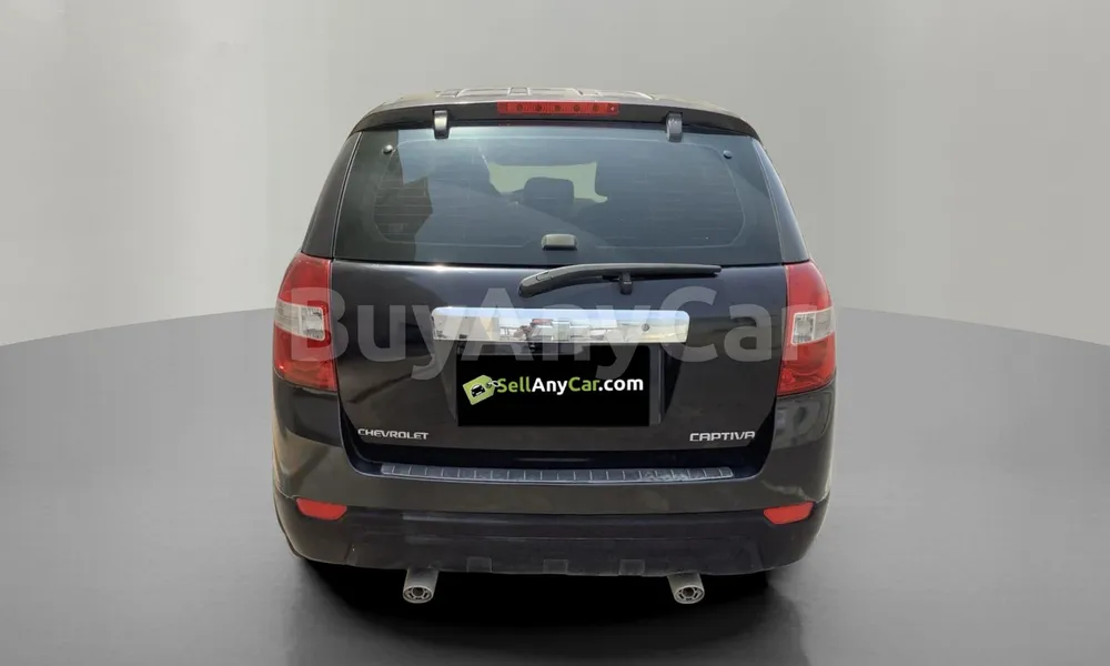 Vehicle photo 2