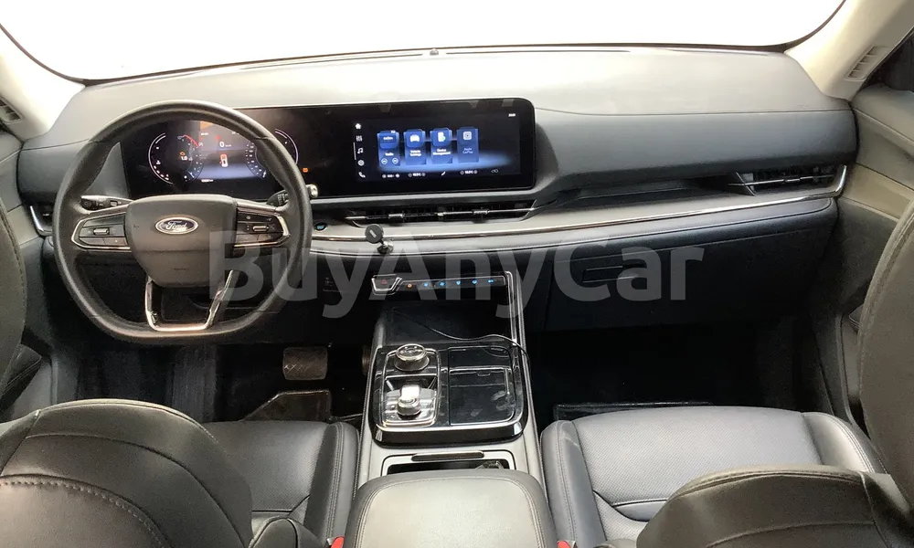 Vehicle photo 7