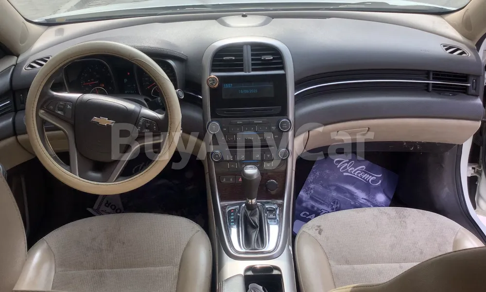 Vehicle photo 9
