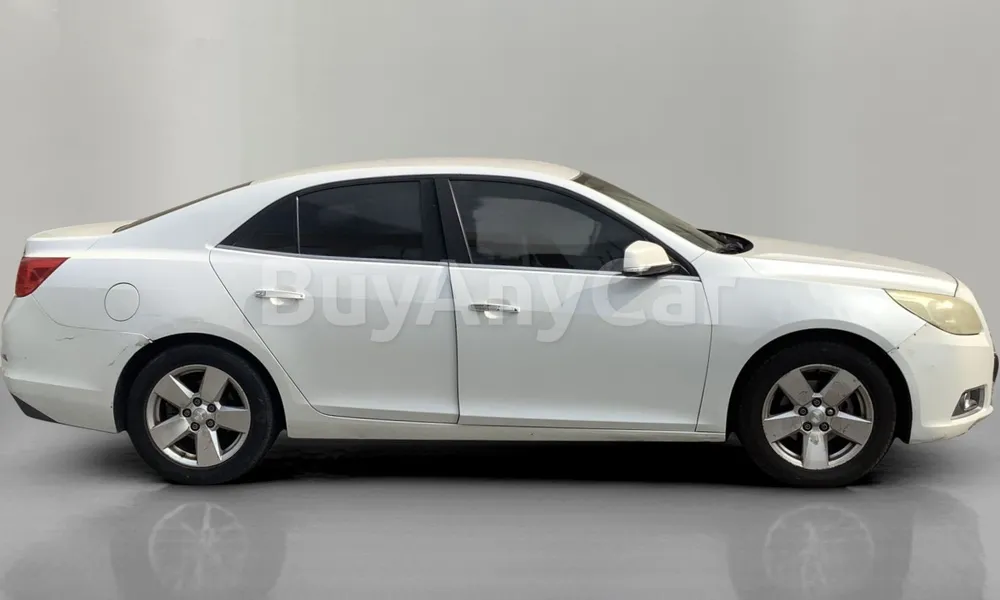 Vehicle photo 3