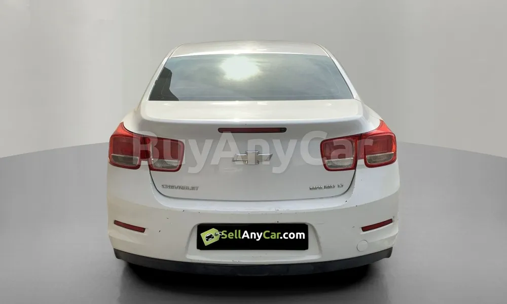 Vehicle photo 2