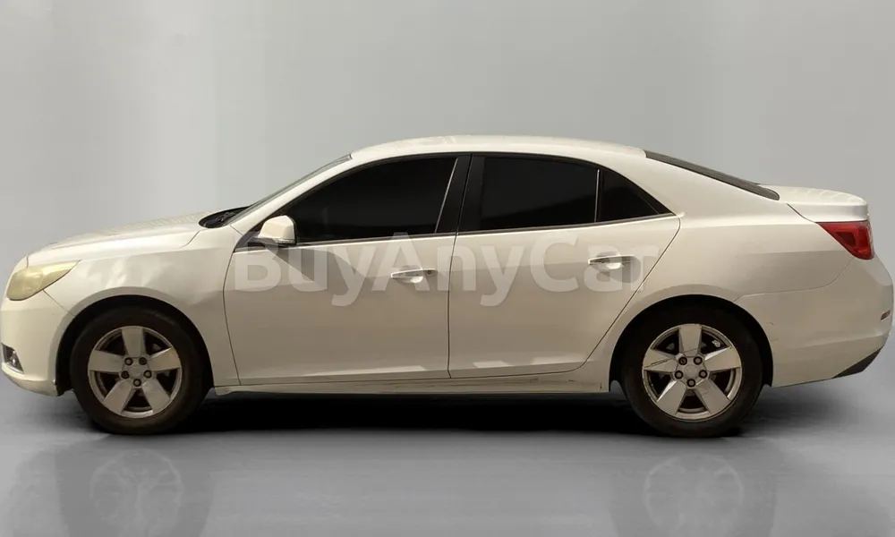 Vehicle photo 4