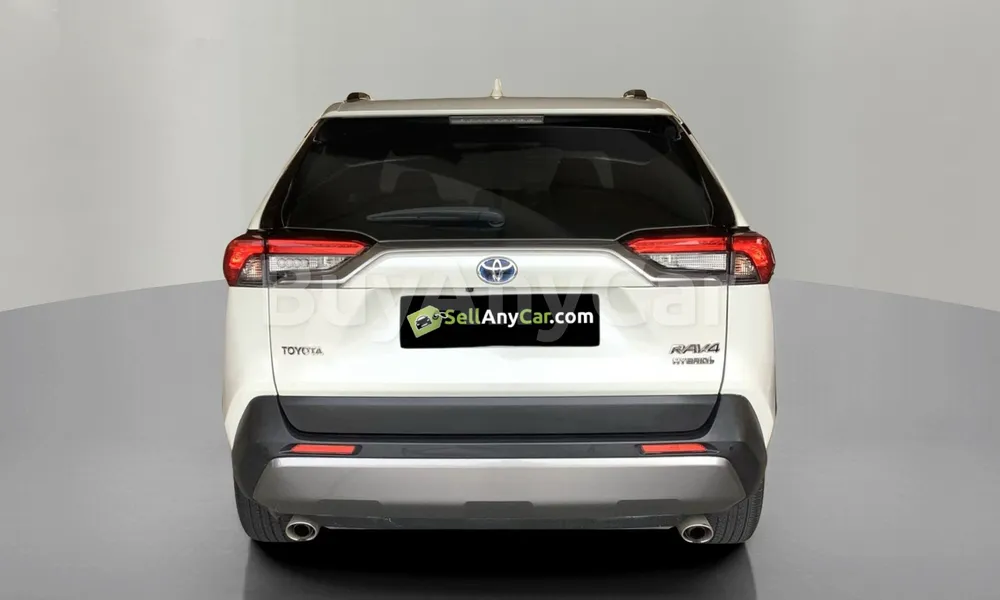 Vehicle photo 2