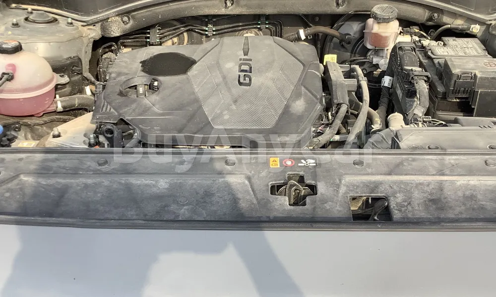 Vehicle photo 8