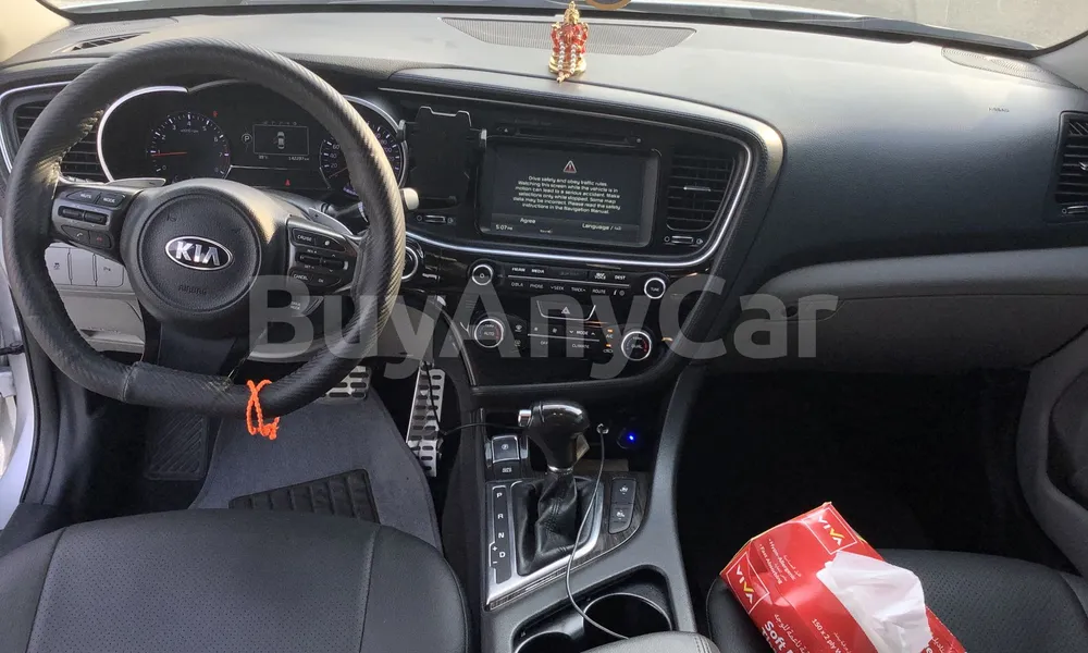 Vehicle photo 8