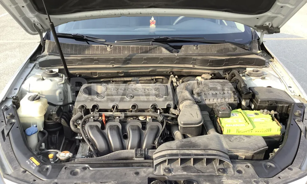 Vehicle photo 6