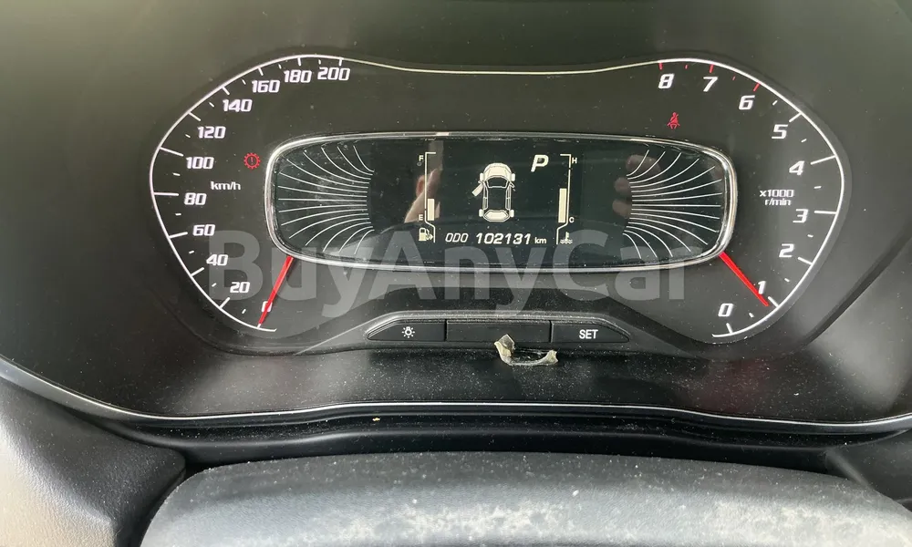 Vehicle photo 8