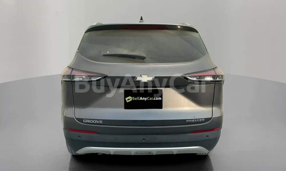Vehicle photo 3