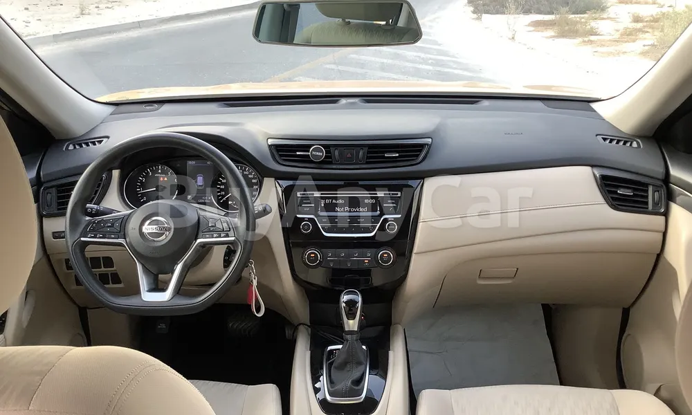 Vehicle photo 9