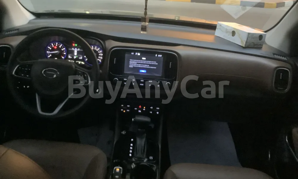 Vehicle photo 8