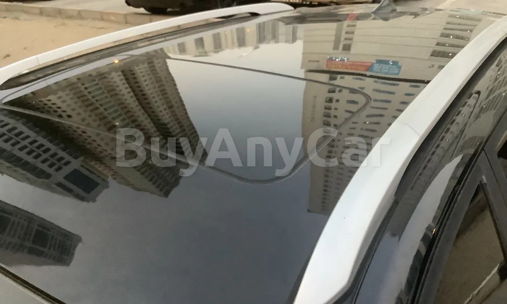 Vehicle photo 5