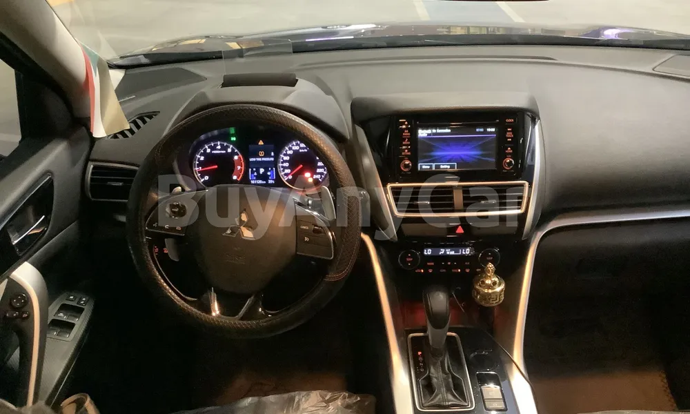 Vehicle photo 6