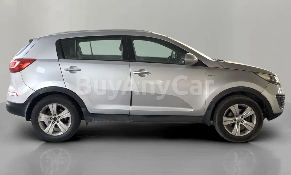 Vehicle photo 3