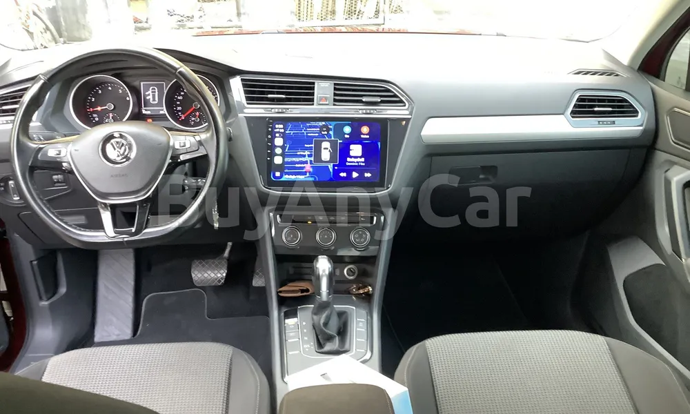Vehicle photo 9