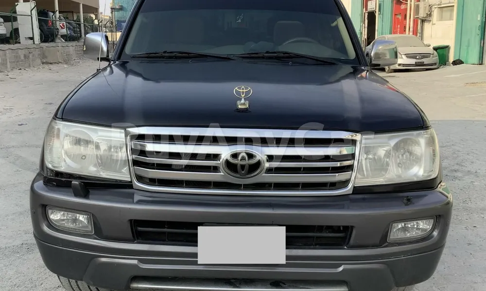 Vehicle photo 1