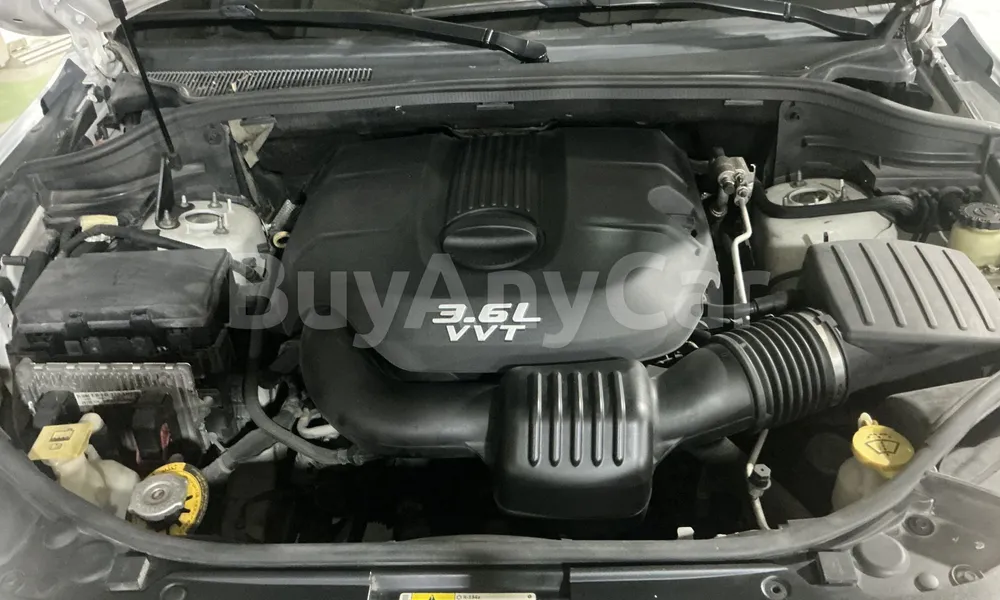 Vehicle photo 6