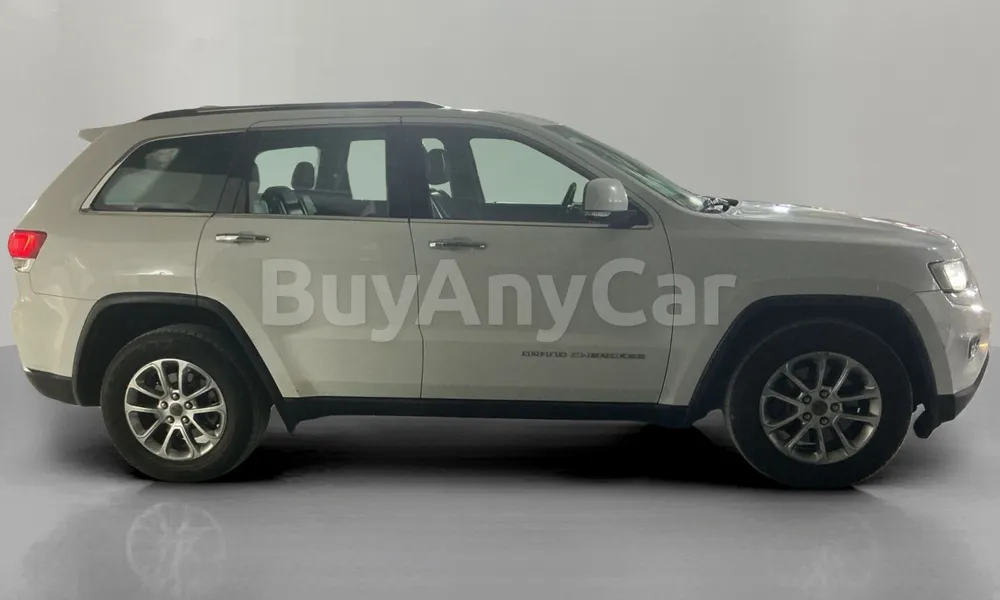 Vehicle photo 3