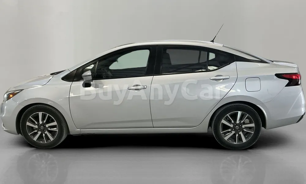 Vehicle photo 4