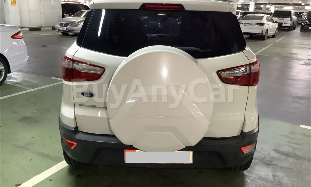 Vehicle photo 2