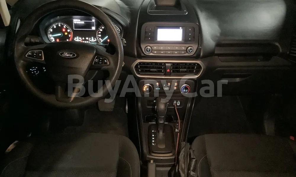Vehicle photo 8