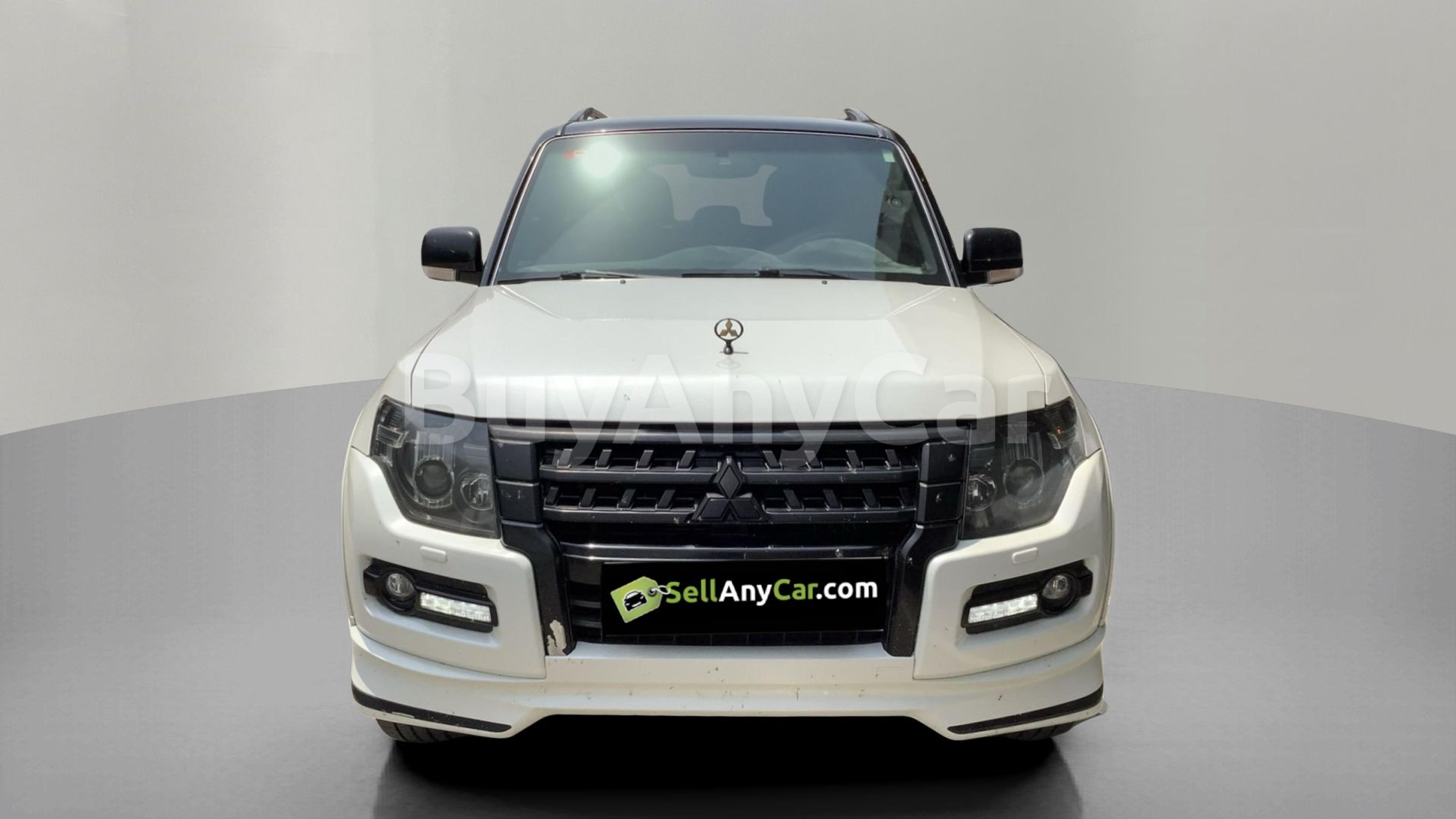 2020 Mitsubishi Pajero