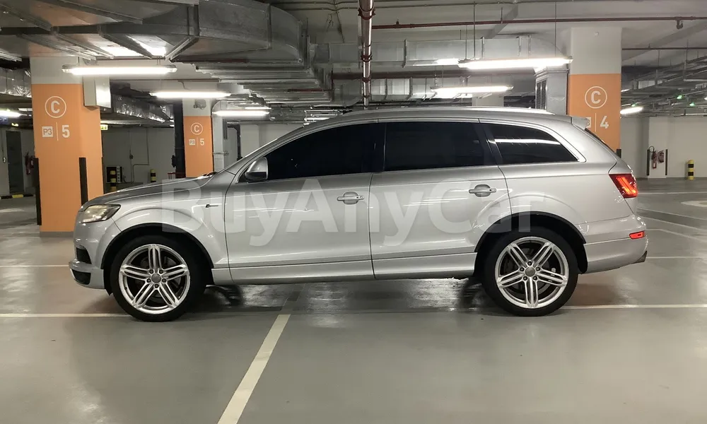 Vehicle photo 6