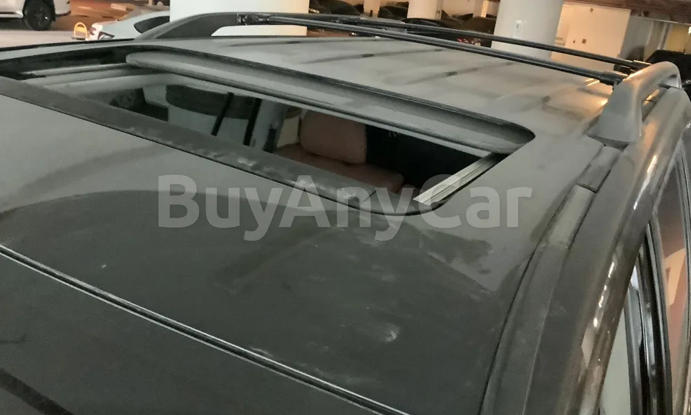 Vehicle photo 5