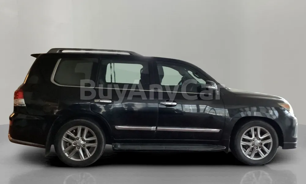 Vehicle photo 4
