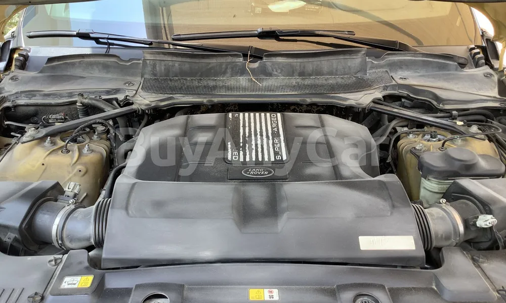 Vehicle photo 6