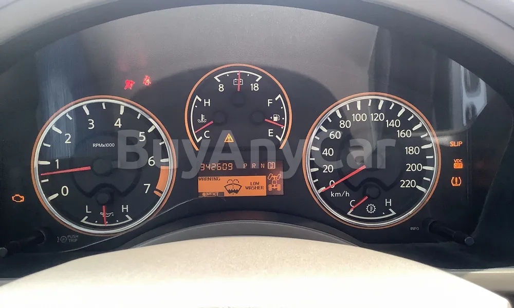 Vehicle photo 6