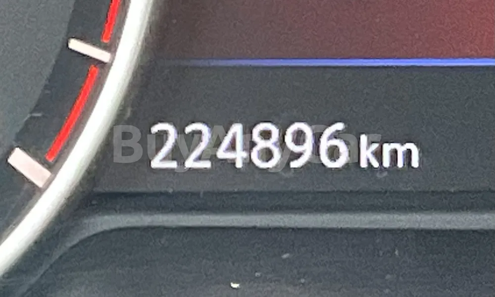 Vehicle photo 7