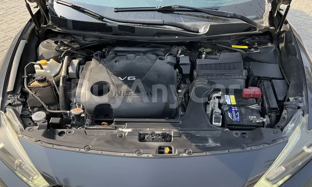 Vehicle photo 6