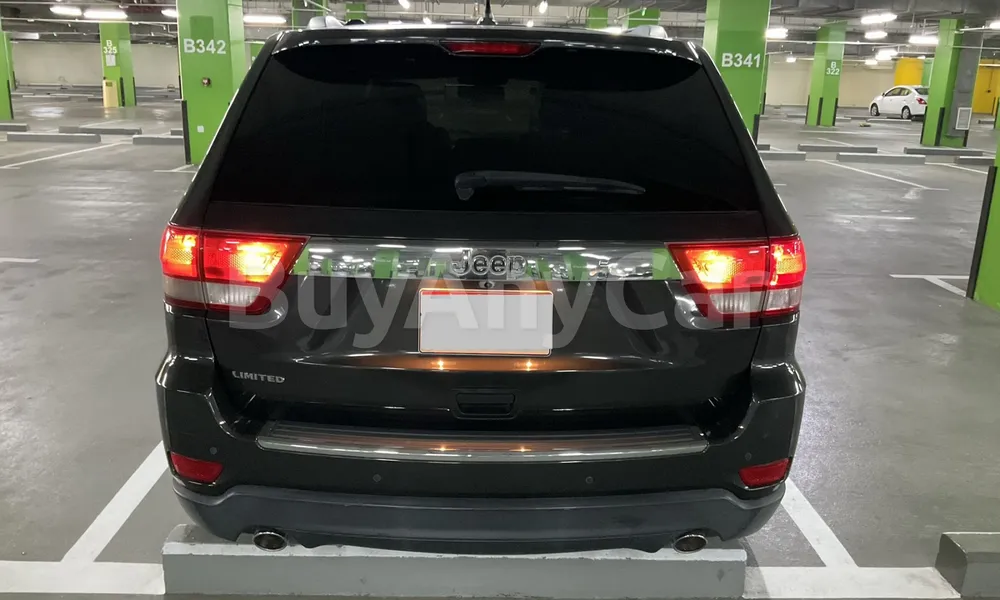 Vehicle photo 2