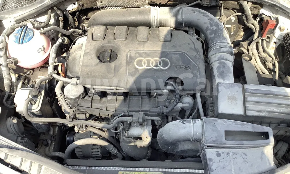 Vehicle photo 6
