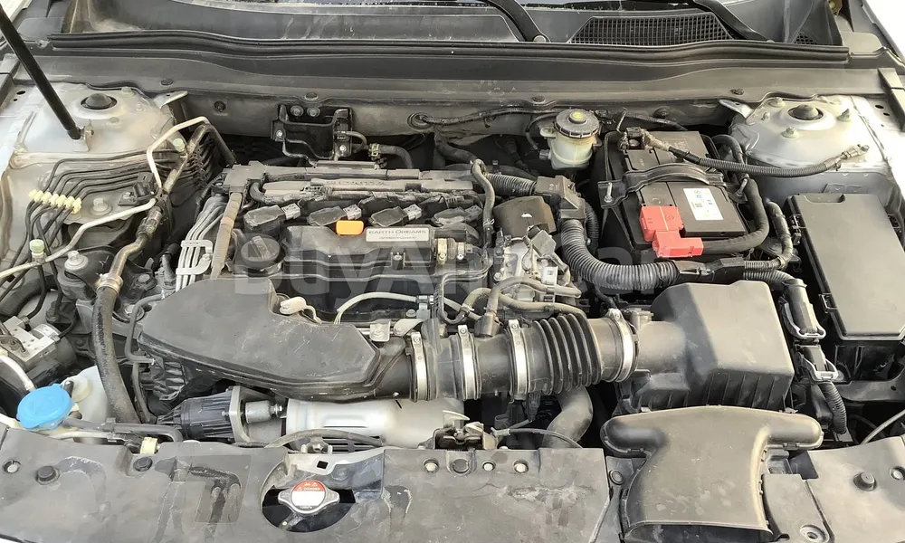 Vehicle photo 8