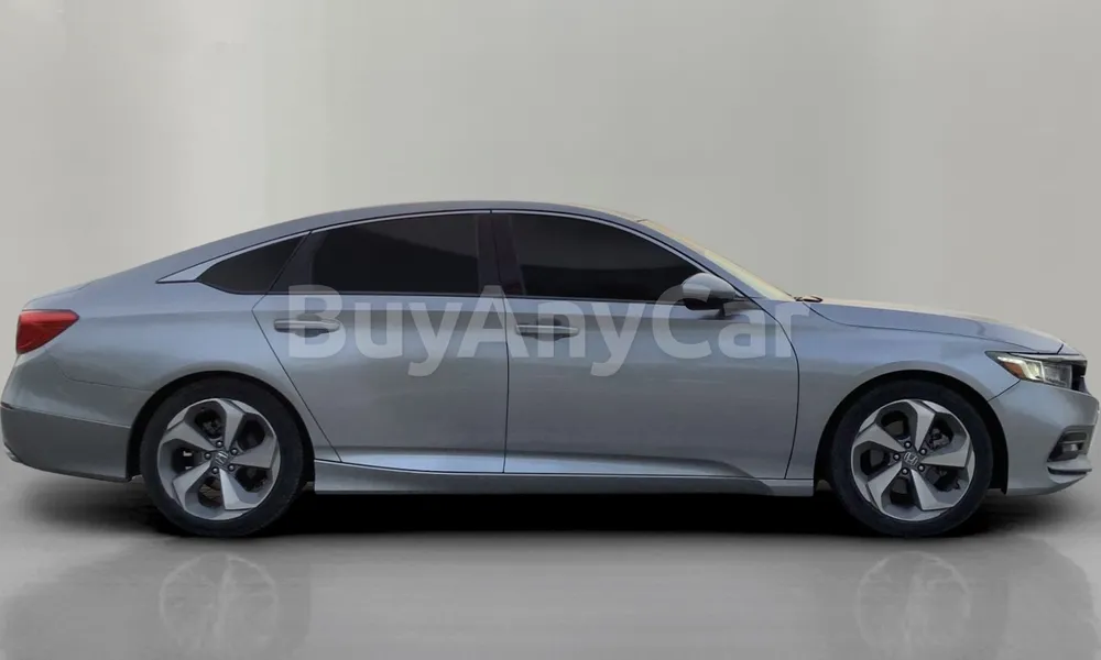 Vehicle photo 3