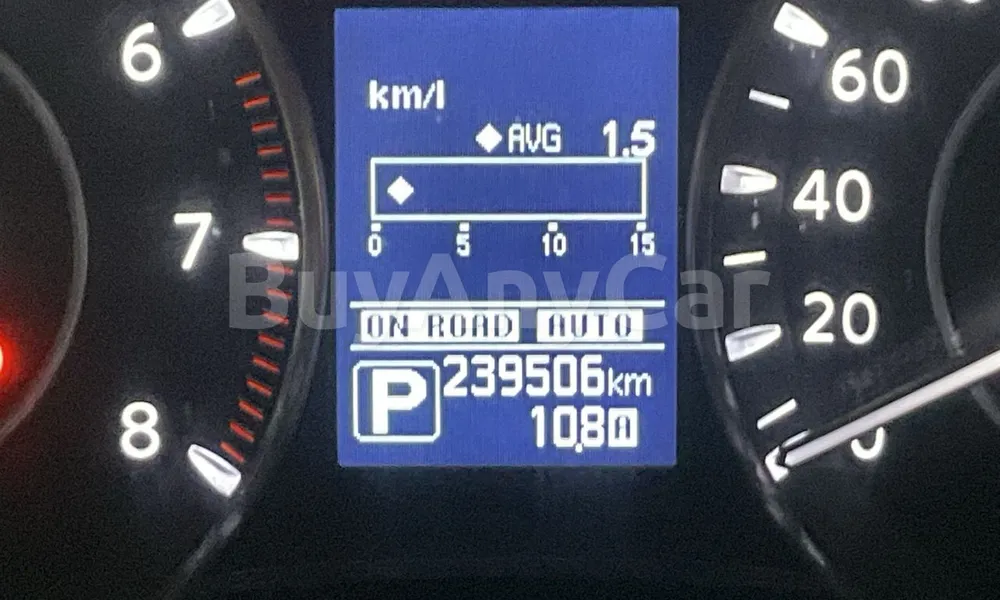 Vehicle photo 8