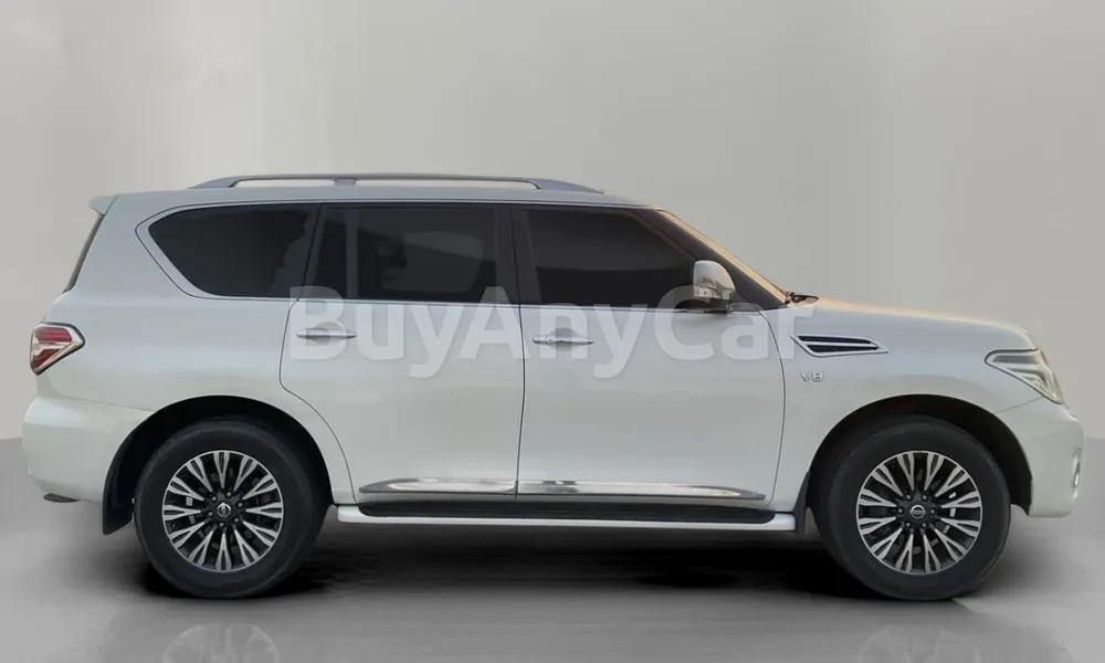 Vehicle photo 3